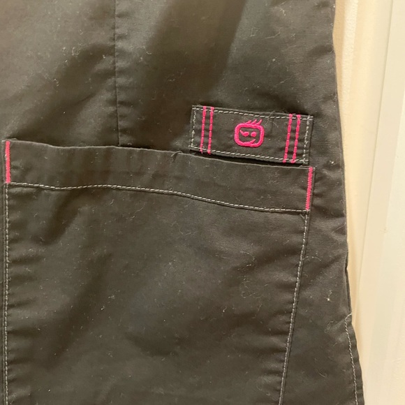 Wonder flex black scrubs set Sz S and S tall - Picture 3 of 7